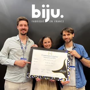 biju (Bracelet support de téléphone)