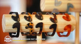 biju (Bracelet support de téléphone)