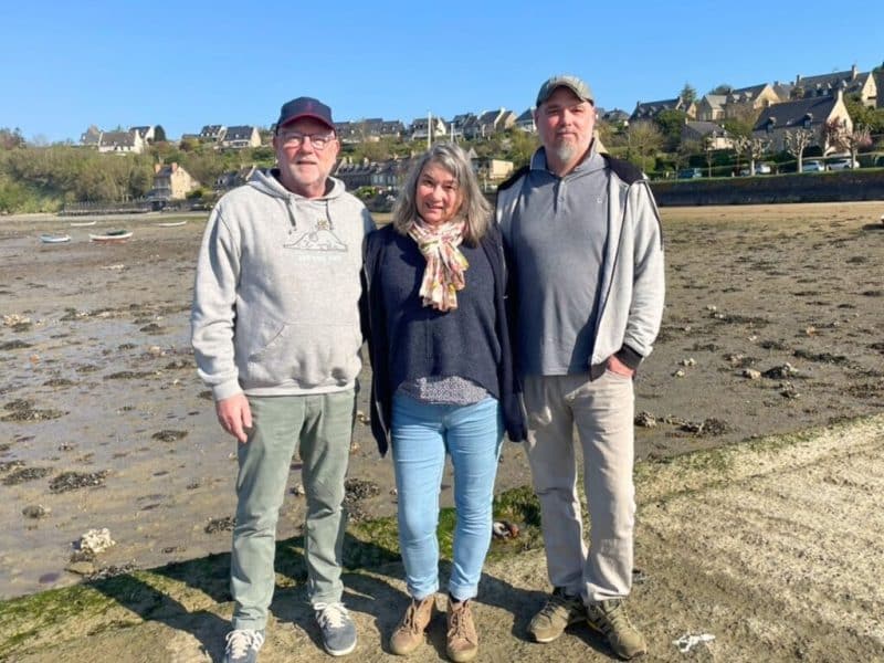 Les pieds dans l'eau (Horloges des marées artisanales)