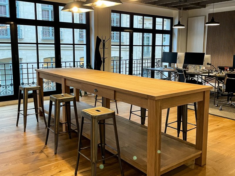 Ebenisterie VUILLEMIN (table à allonges et meuble sur-mesure)