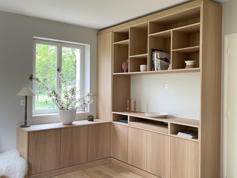 Ebenisterie VUILLEMIN (table à allonges et meuble sur-mesure)